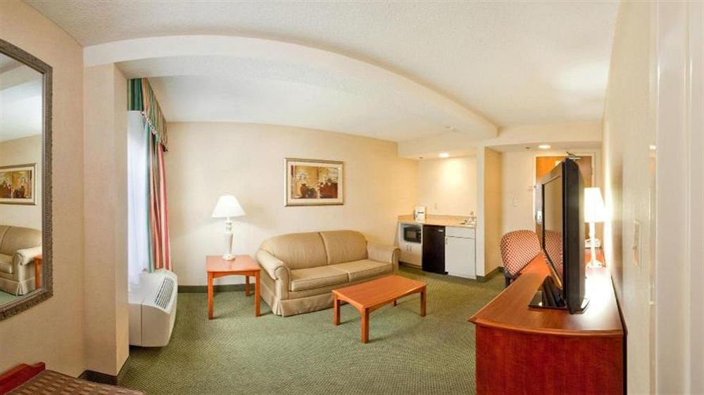 Holiday Inn Express Richmond-Mechanicsville By Ihg Екстер'єр фото